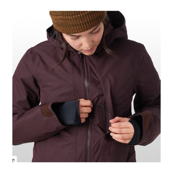 NWOT Volcom Iris 3 in 1 Gore Snowboard Ski Jacket in Dark Burgundy  Size Small - Picture 13 of 16